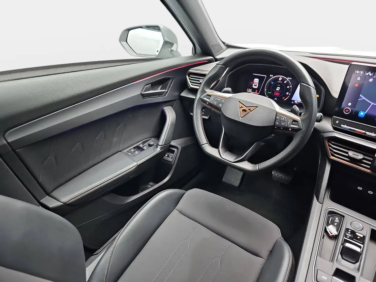 CUPRA FORMENTOR 1.4 DSG PHEV NAVI LED KAMERA