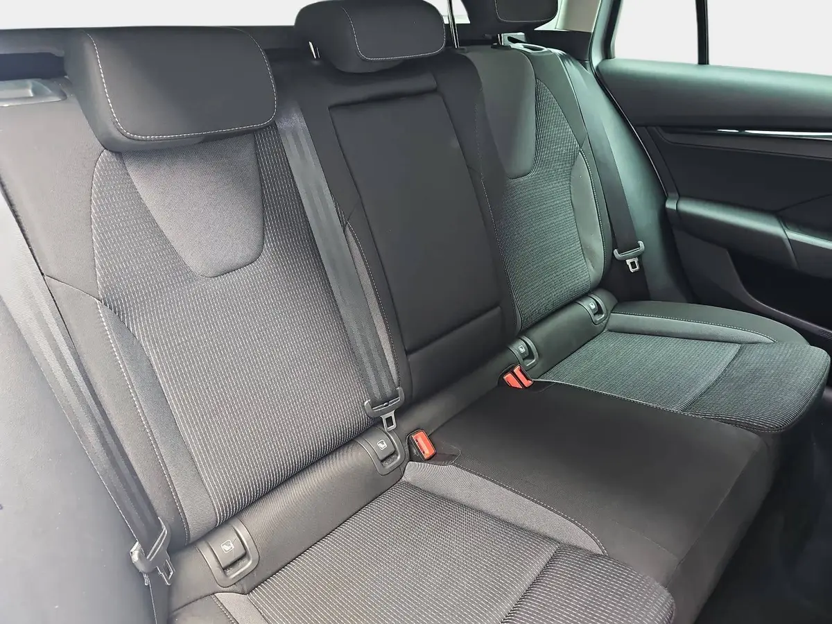 SKODA OCTAVIA COMBI 1.0 TSI DSG E-TEC AMBITION LED