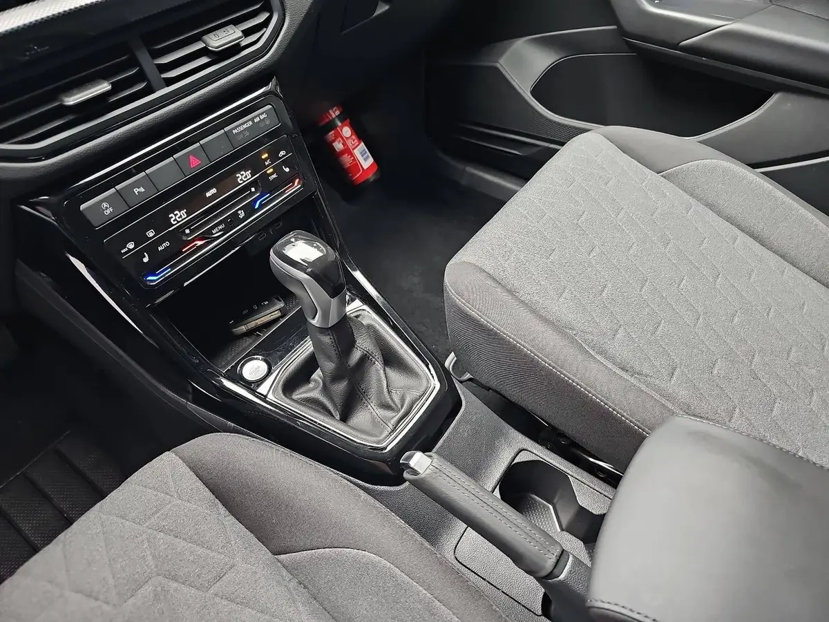 VW T-CROSS 1.0 TSI DSG LIFE NAVI LED ACC KAMERA