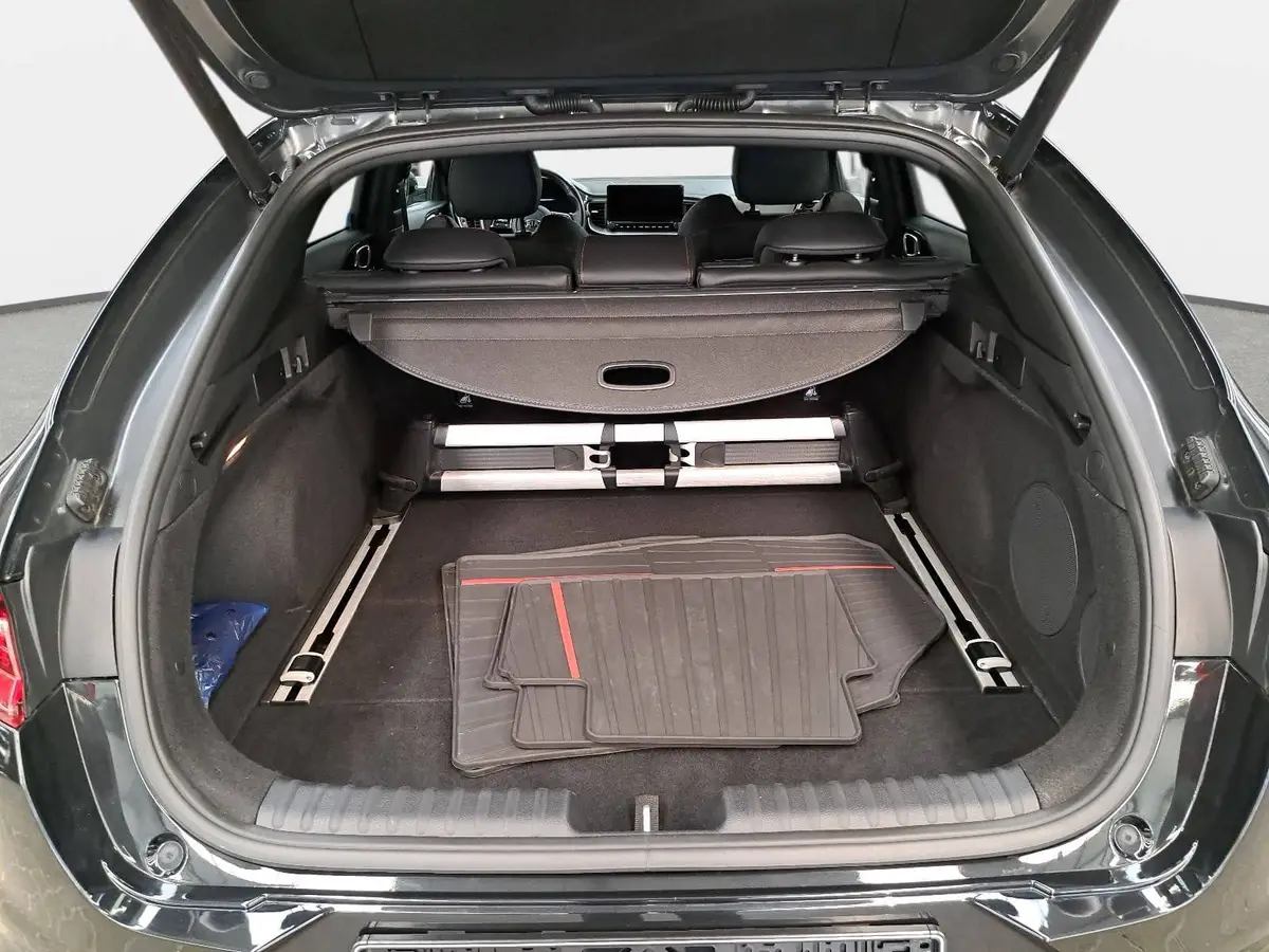KIA CEED 1.6 T-GDI DCT GT LED WINTER KAMERA