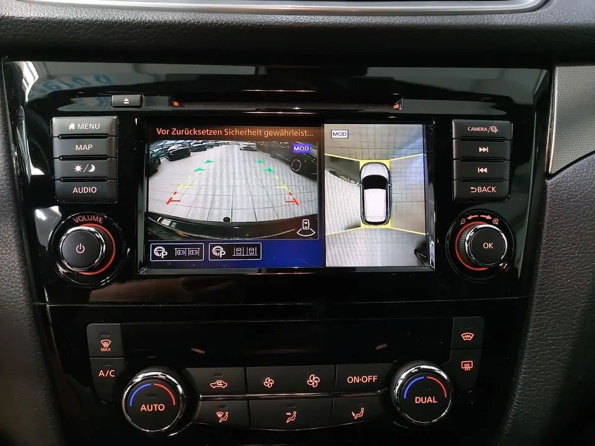 NISSAN QASHQAI 1.3 DIG-T TEKNA+ DYNAMIC NAVI LED LEDER LM19 AHK