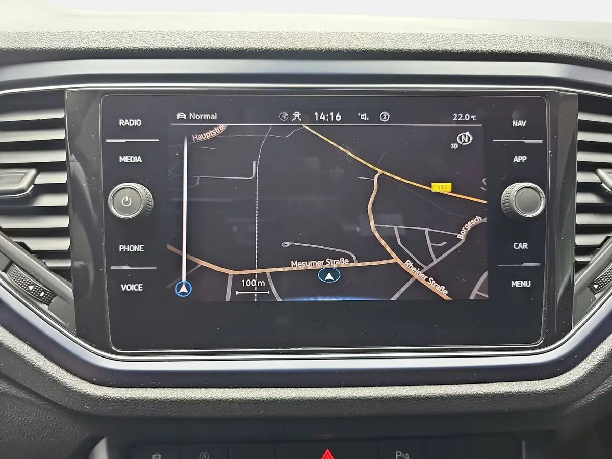 VW T-ROC 2.0 TDI UNITED NAVI AHK PDC