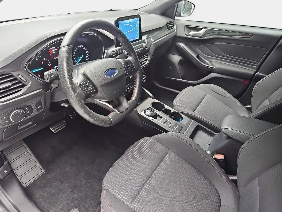 FORD FOCUS 2.0 ECOBLUE ST-LINE NAVI WINTER ACC