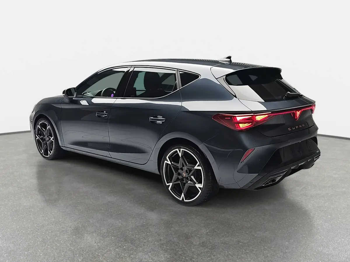 CUPRA LEON 1.5 ETSI DSG LED ACC DCC FULL-LINK WINTER PDC KAME