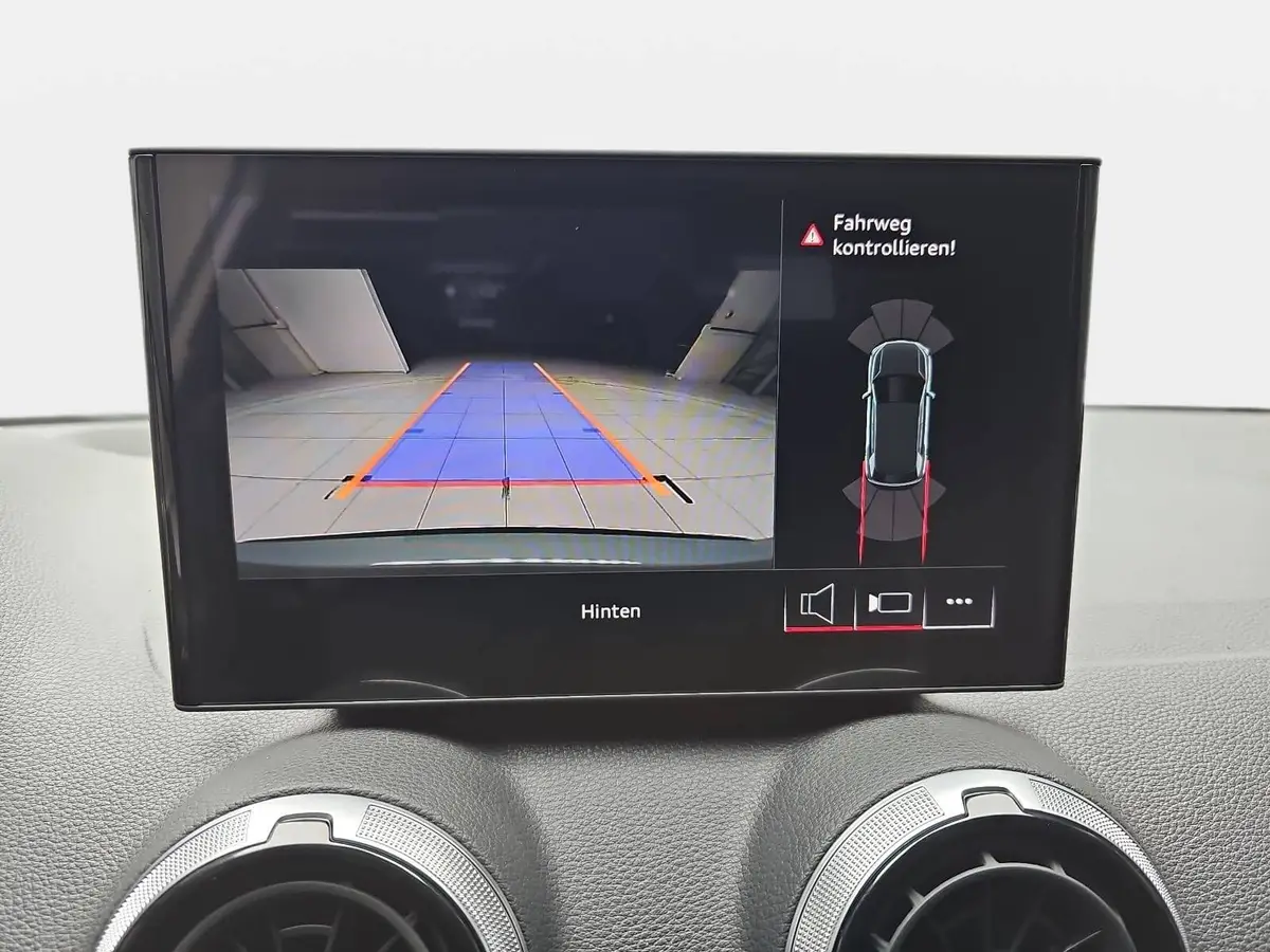AUDI Q2 35 TFSI S-TRONIC S LINE NAVI LED ACC EL.HECKKL. WI