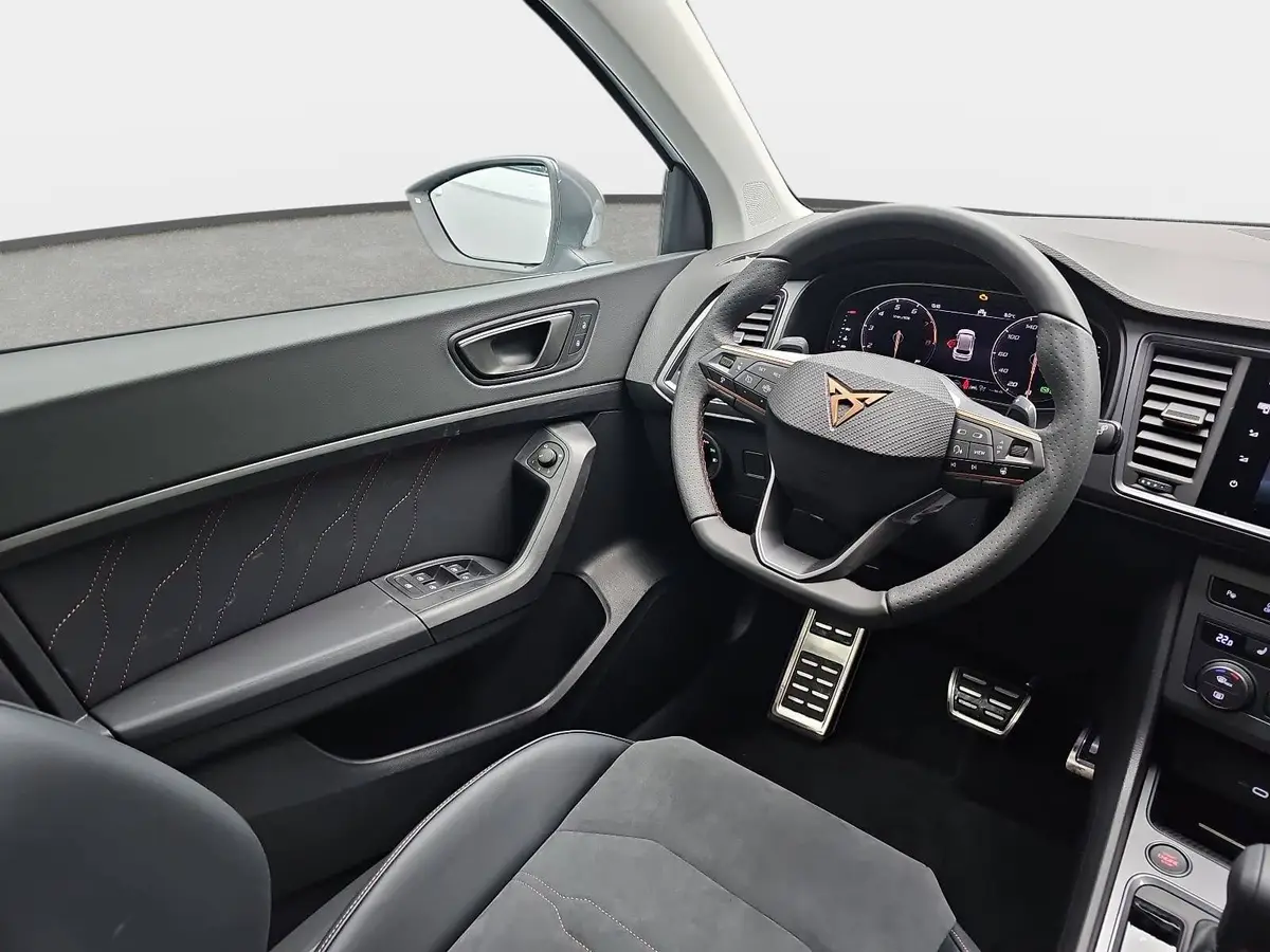 CUPRA ATECA 1.5 TSI DSG NAVI LED ACC PANO EL.HECKKLAPPE WINTER