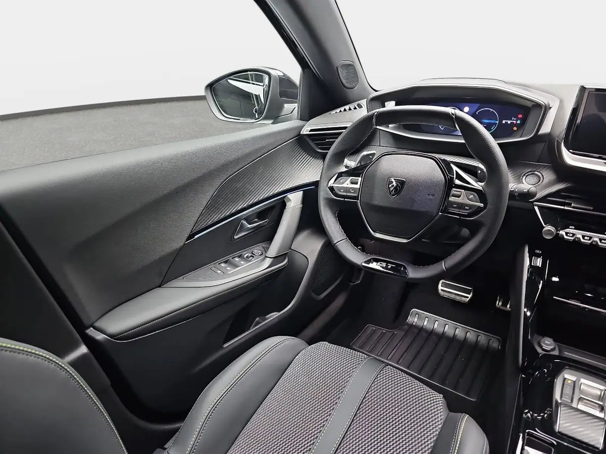 PEUGEOT 2008 1.2 HYBRID 145 E-DSC6 GT-LINE 2-WD LED KLIMAAUTO K