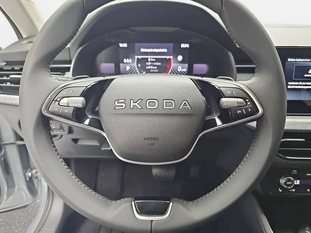 SKODA KAMIQ 1.0 TSI DSG CLASSIC LED KAMERA LM