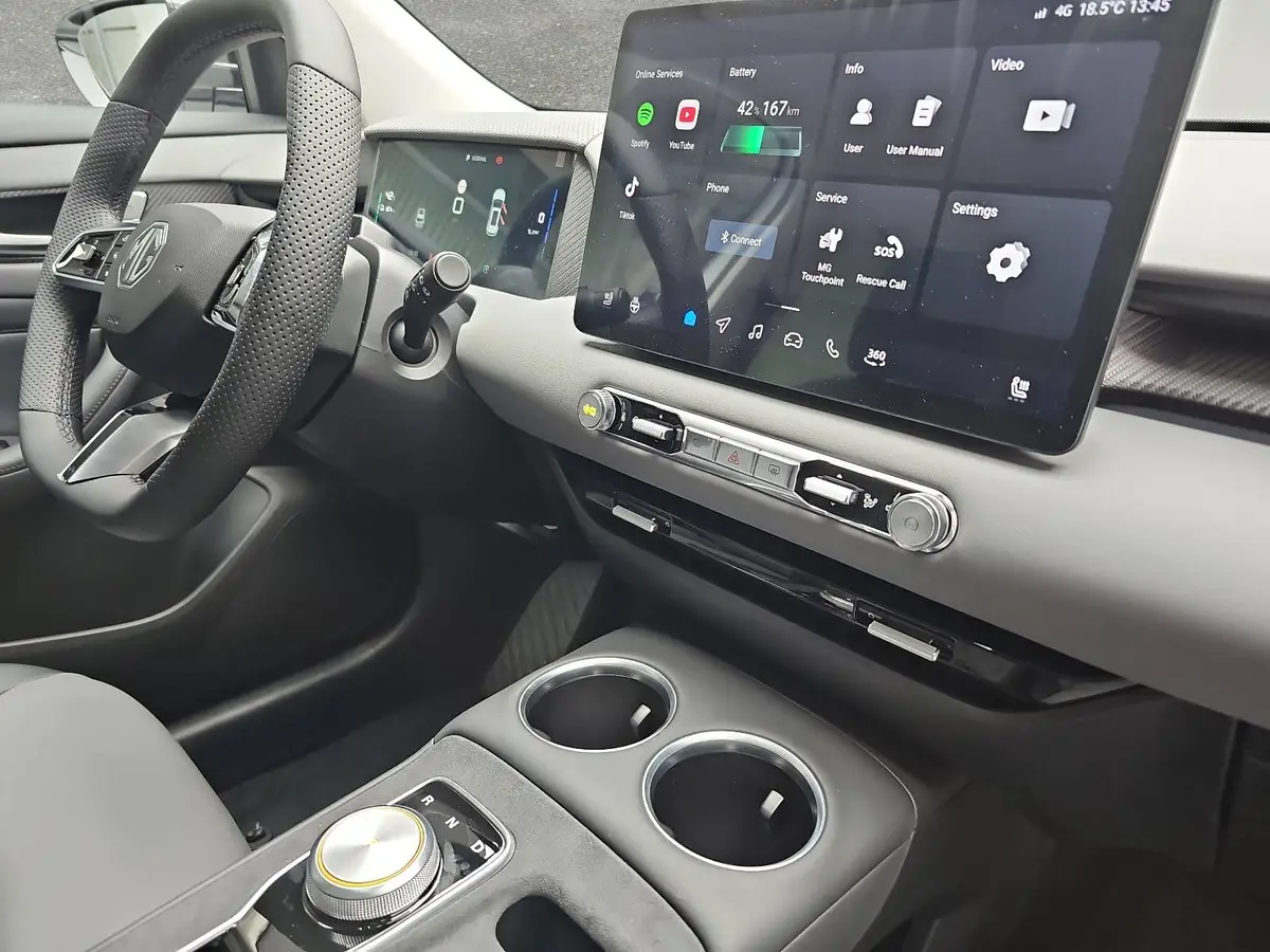 MG S5 EV 64 KWH MY25 LUXURY