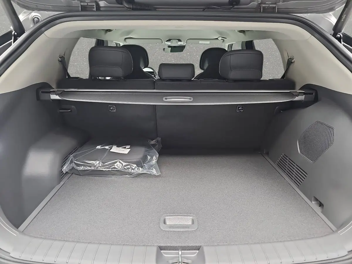 KIA EV3 81.4 KWH EARTH MJ26 WINTER BUSIN. UPGRADE DRIVEWISE-PARK DESIGN SOUND