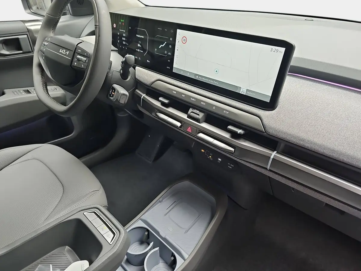 KIA EV3 81.4 KWH EARTH MJ26 WINTER BUSIN. UPGRADE DRIVEWISE-PARK DESIGN SOUND