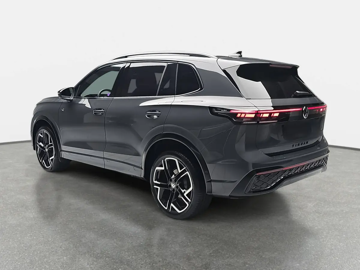 VW TIGUAN 2.0 TDI DSG R-LINE 4M NAVI LED-MATIX LEDER BLACK-S