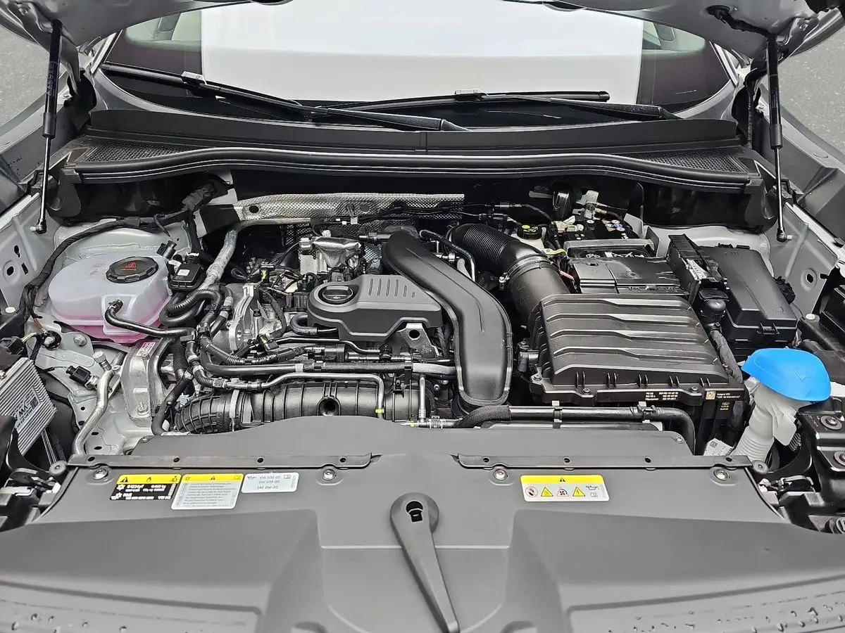 SKODA KODIAQ 1,5 DSG SPORTLINE NAVI LED ACC PANO WINTER KAMERA 