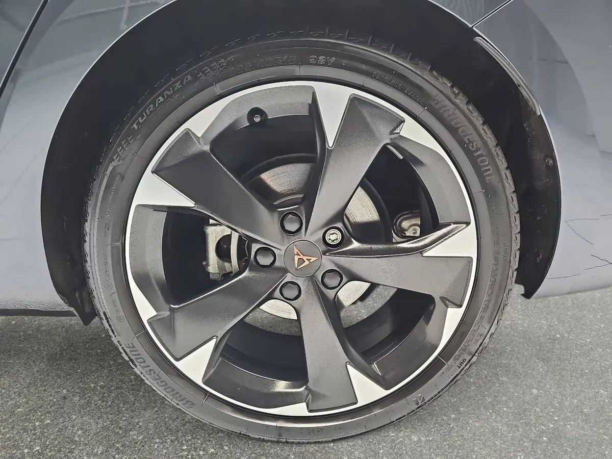 CUPRA LEON ST 1.4 E-HYBRID DSG MATRIX ACC DCC