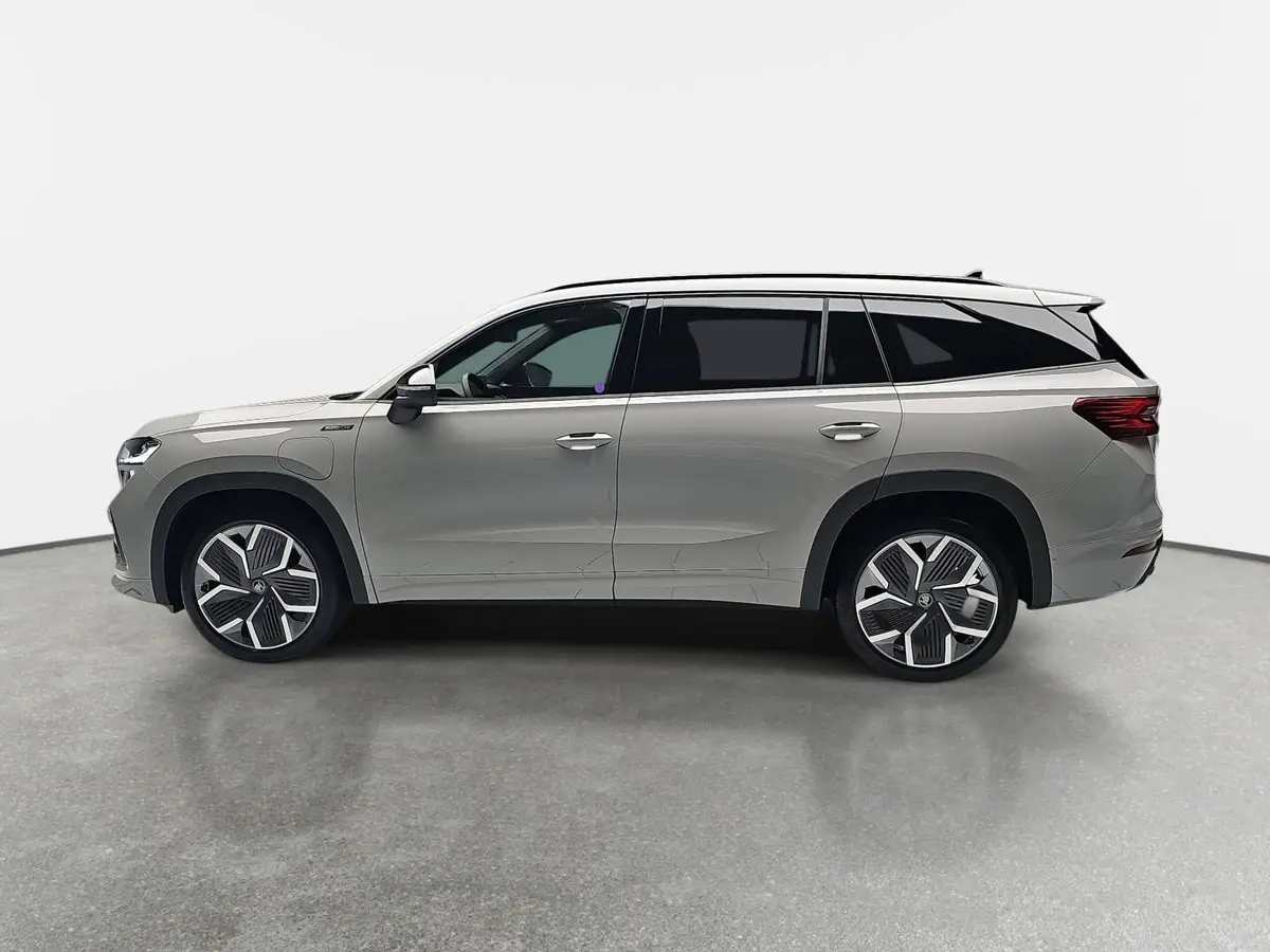 SKODA KODIAQ 1.5 TSI DSG IV PHEV SPORTLINE AHK PANO LM