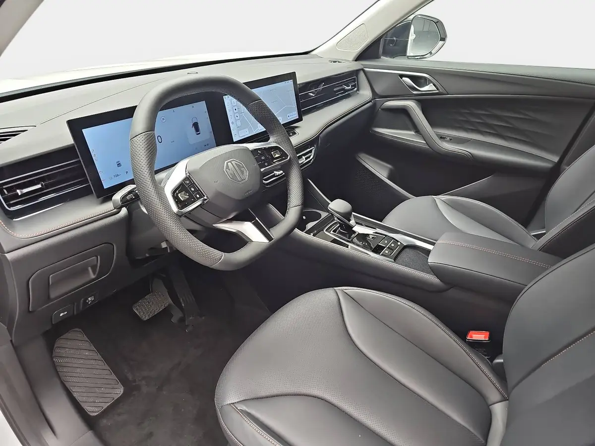 MG HS 1.5 HYBRID+ MY25.5 LUXURY LEDER 360-GRAD-KAMERA 19-ZOLL-LM