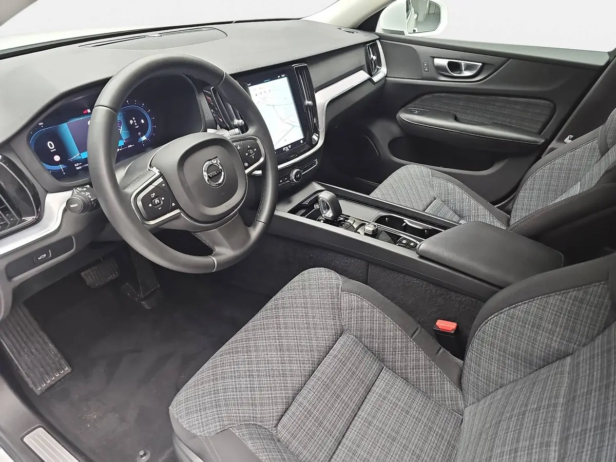 VOLVO S60 B4 AUTO. CORE NAVI LED GOOGLE KAMERA LM17