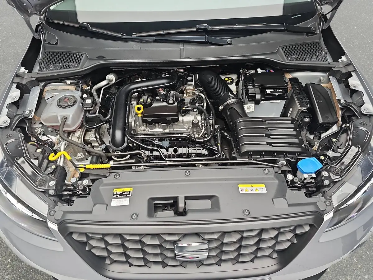 SEAT ARONA 1.0 TSI MOVE! LED KLIMAAUTO FULL-LINK DAB LM16