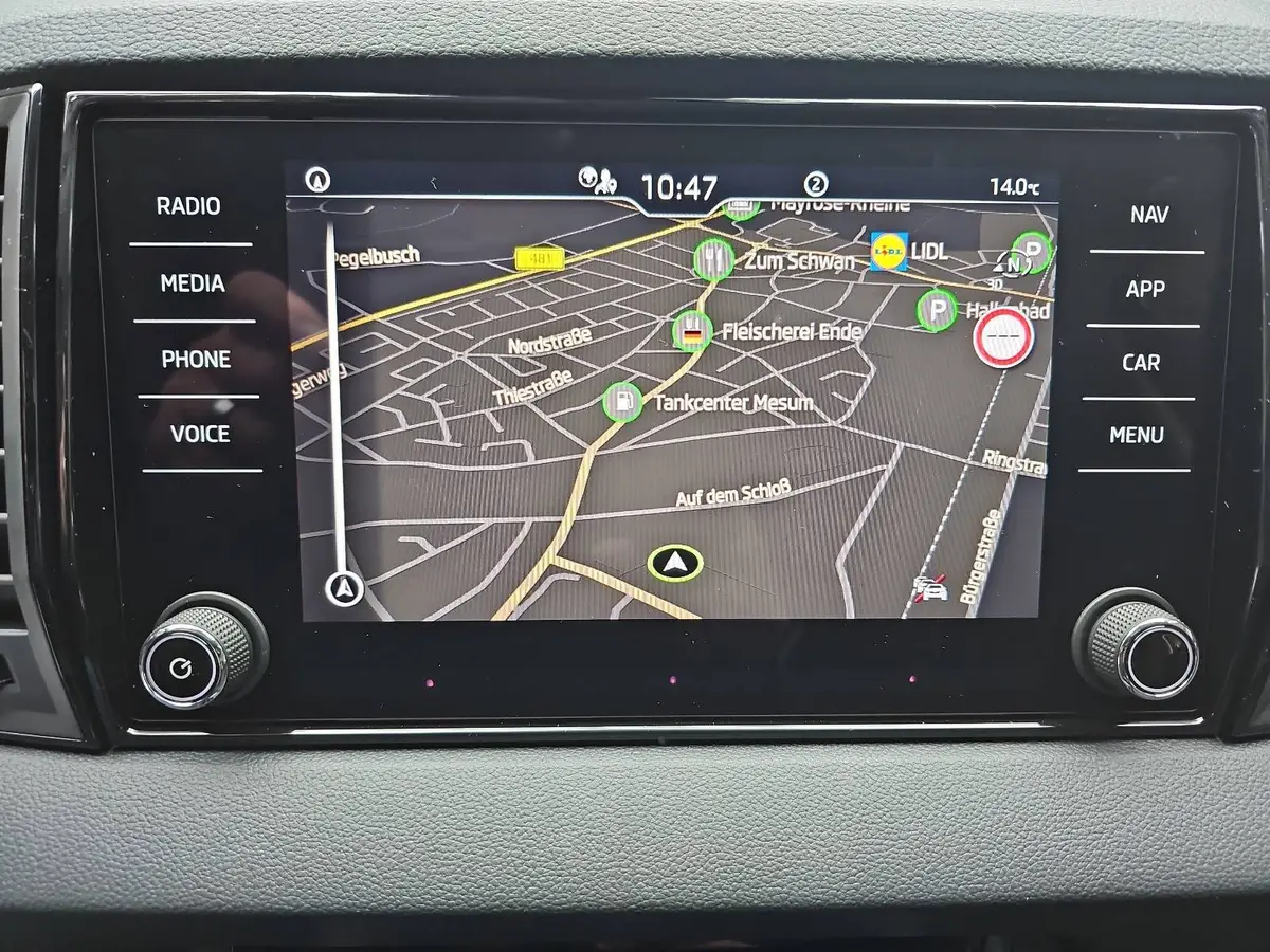 SKODA KAROQ 1.5 TSI DSG SELECTION NAVI LED ACC WINTER KAMERA A