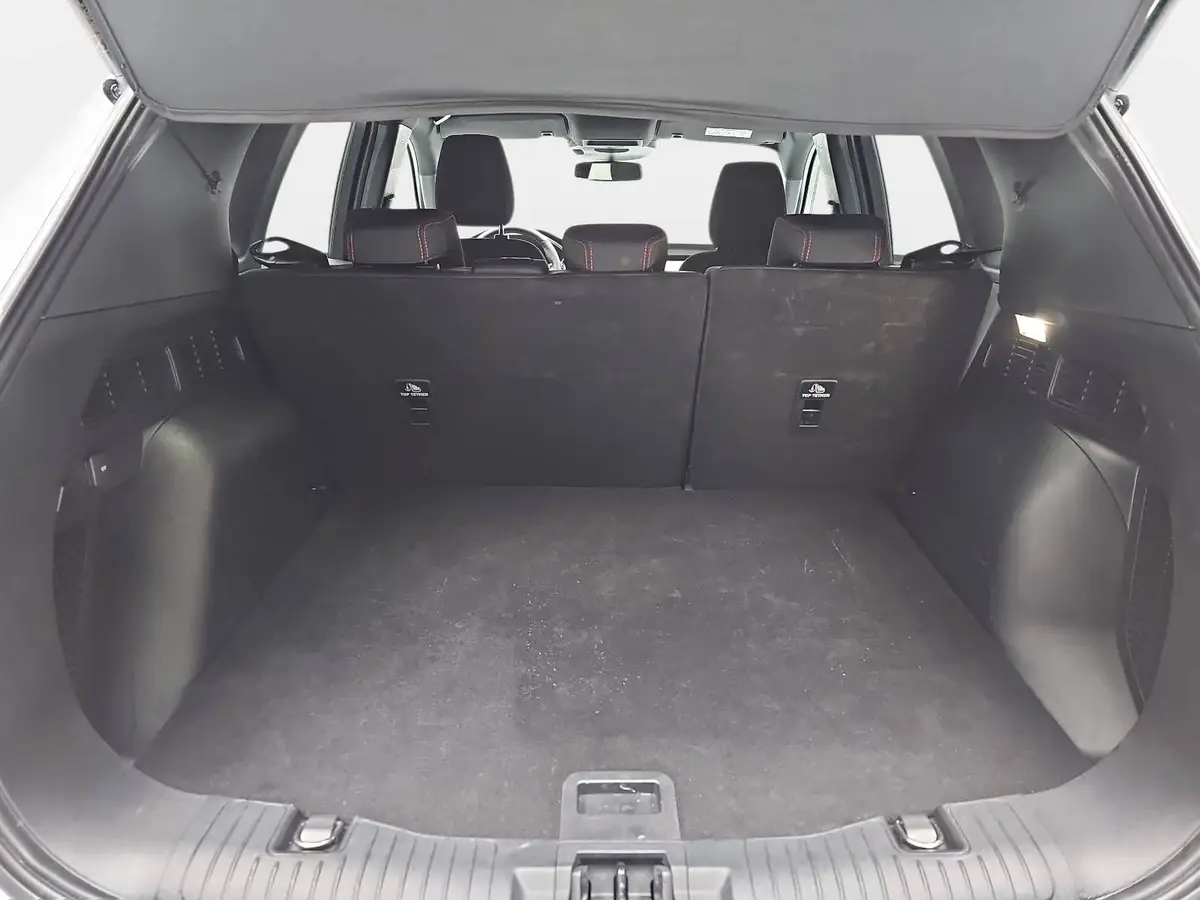 FORD KUGA 1.5 EB AUTO. ST-LINE NAVI LED KLIMAAUTO WINTER SIC