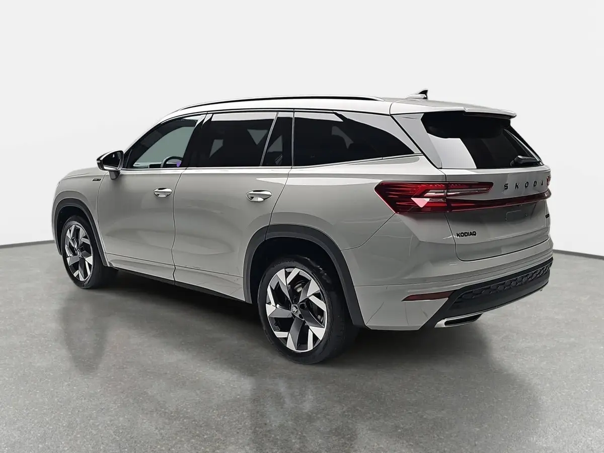 SKODA KODIAQ 1.5 TSI DSG SPORTLINE NAVI LED ACC WINTER KAMERA A