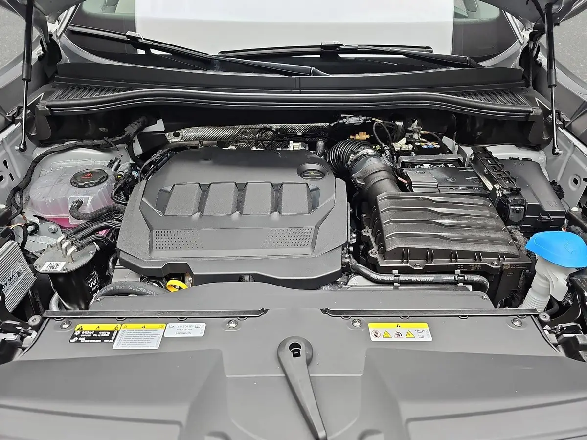 SKODA KODIAQ 2.0 TDI DSG SPORTLINE 4X4 NAVI LED ACC HUD 7-SITZE