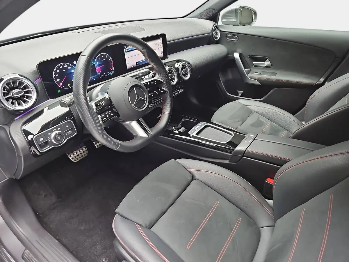 MERCEDES-BENZ A 180 DCT AMG LINE NAVI LED MBUX WINTER KAMERA LM18