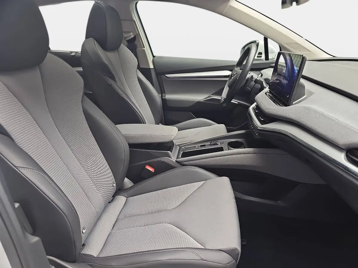 SKODA ENYAQ 60 LOFT COUPÉ 62KWH NAVI LED LM