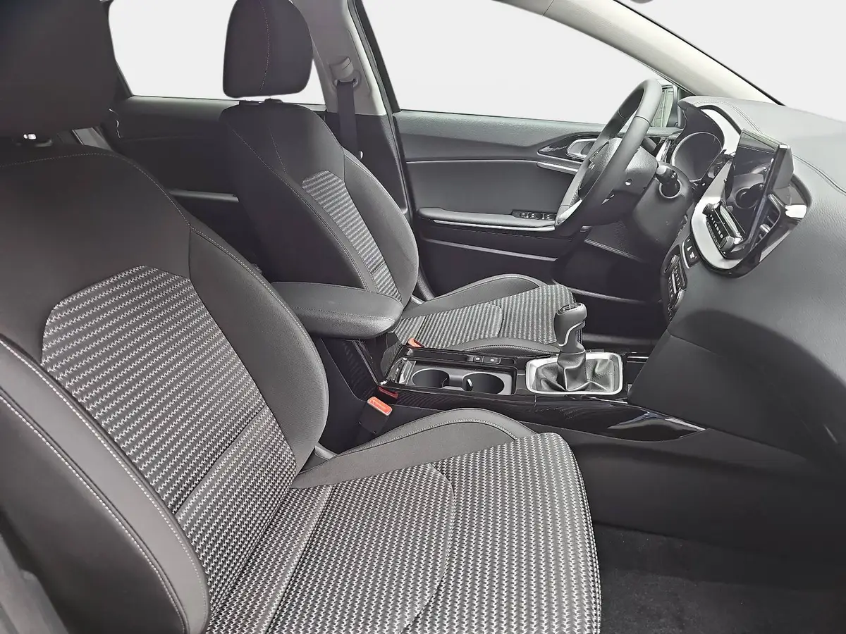 KIA CEED 1.5 T-GDI ULTIMATE EDITION STYLE SOUND