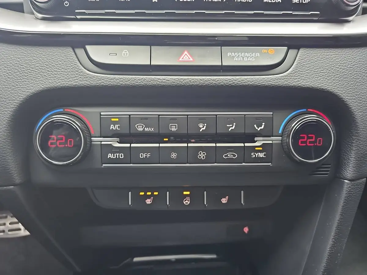 KIA XCEED 1.6 T-GDI 180 DCT GT-LINE MJ26 LEDER GLASDACH
