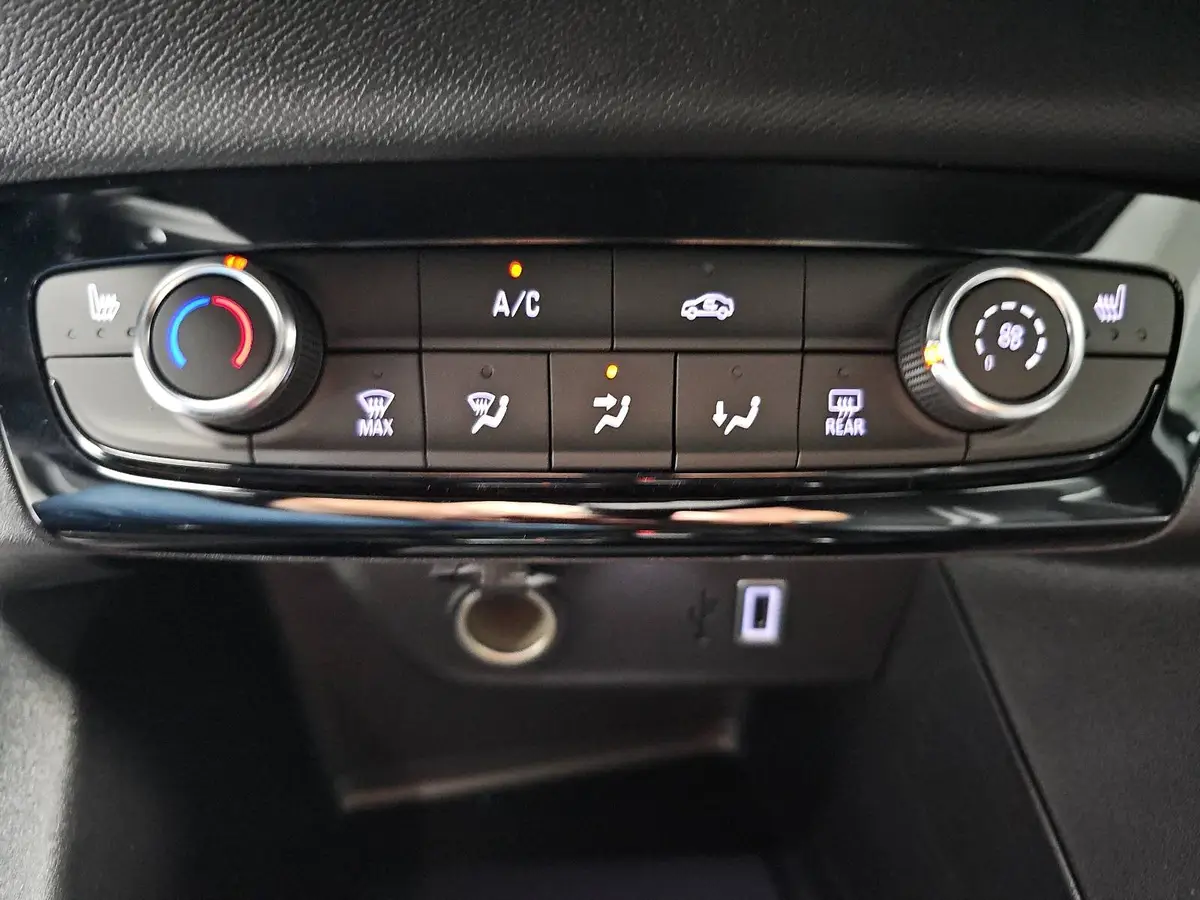 OPEL CORSA 1.2 TURBO AUTO. GS LED KLIMA SICHT WINTER DAB KAME