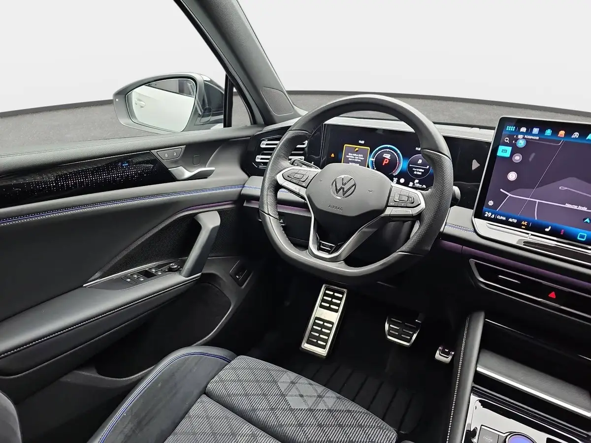 VW TIGUAN 2.0 TDI DSG 4M R-LINE NAVI MATRIX HUD DCC AHK LM20