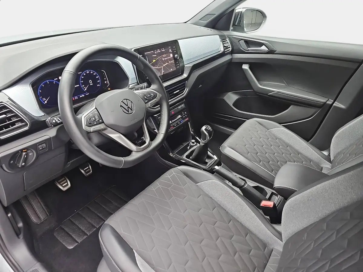 VW T-CROSS 1.0 TSI GOAL NAVI LED KLIMAAUTO ACC P-ASSIST WINTE