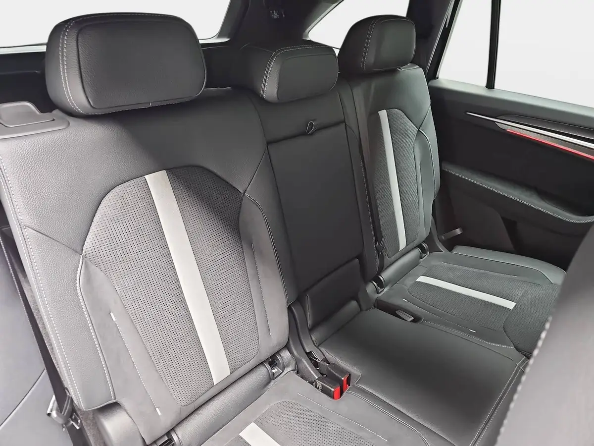 SKODA KODIAQ 1.5 TSI DSG SPORTLINE NAVI LED ACC WINTER 7-S KAME