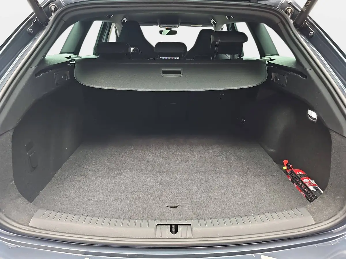 CUPRA LEON ST 1.4 E-HYBRID DSG NAVI MARIX KAMERA