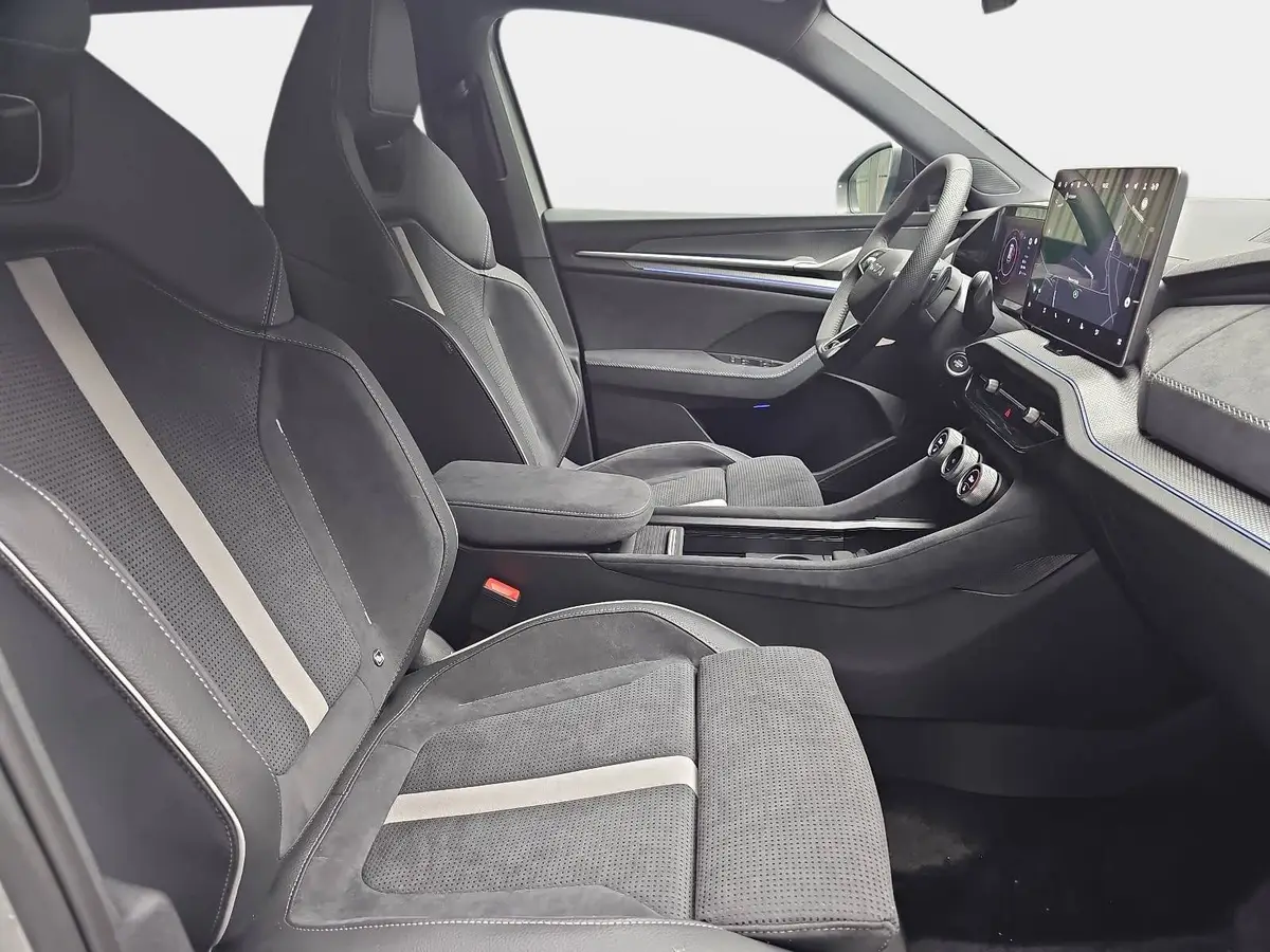 SKODA KODIAQ 1.5 TSI DSG SPORTLINE NAVI MATRIX ACC 7-S KAMERA A