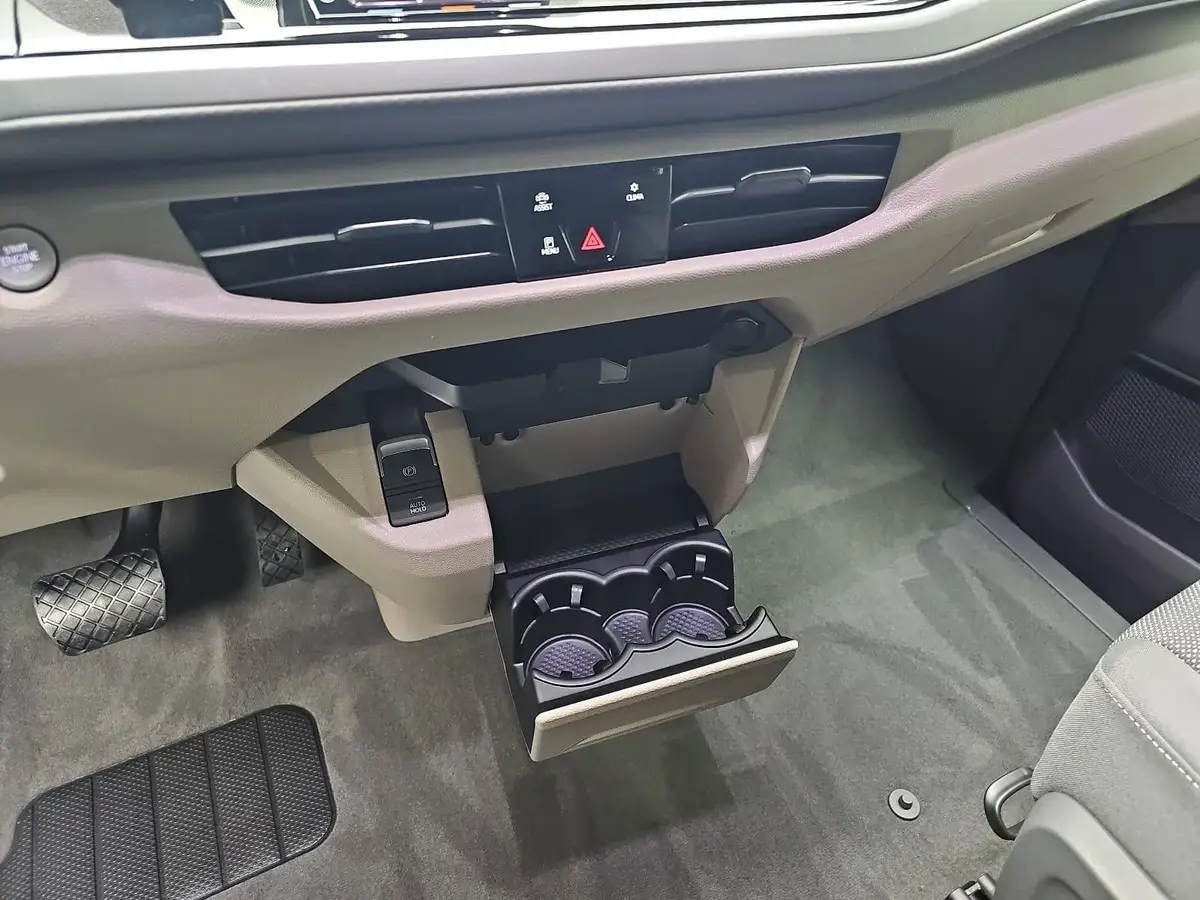 VW T7 MULTIVAN 2.0 TDI DSG LIFE LANG ACC AHK