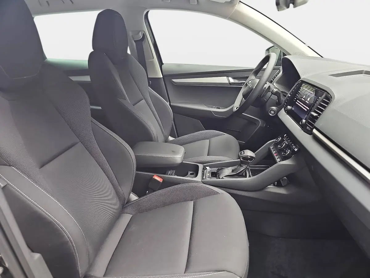 SKODA KAROQ 1.5 TSI DSG 130 JAHRE LED KAMERA AHK