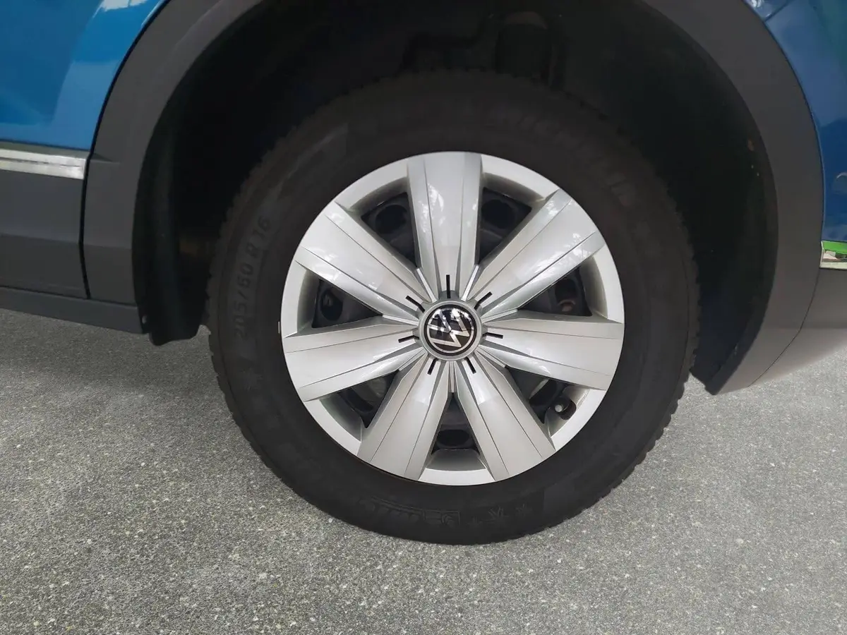 VW T-ROC 2.0 TDI DSG SPORT NAVI ACC AHK PANO LM17