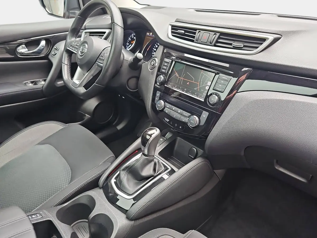 NISSAN QASHQAI 1.3 DIG-T DCT ZAMA NAVI WINTER LM18 PANO