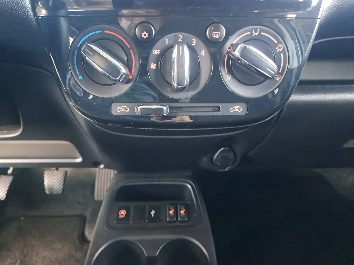 MITSUBISHI SPACE STAR 1.2 INTRO EDITION NAVI LM SITZHEIZUNG