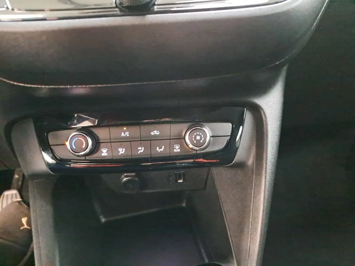 OPEL CORSA 1.2 ELEGANCE