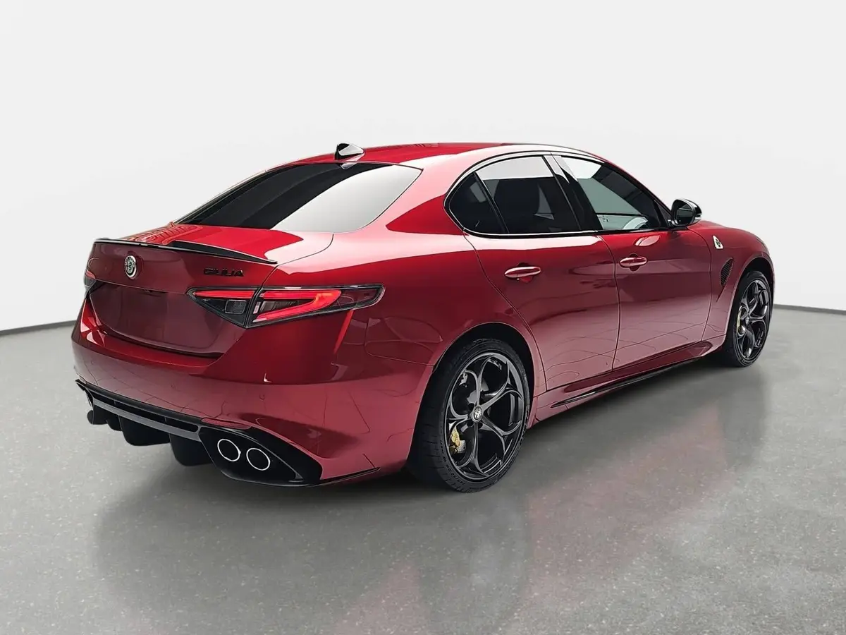 ALFA ROMEO GIULIA 2.9 V6 BI-TURBO QUADRIFOGLIO ORO