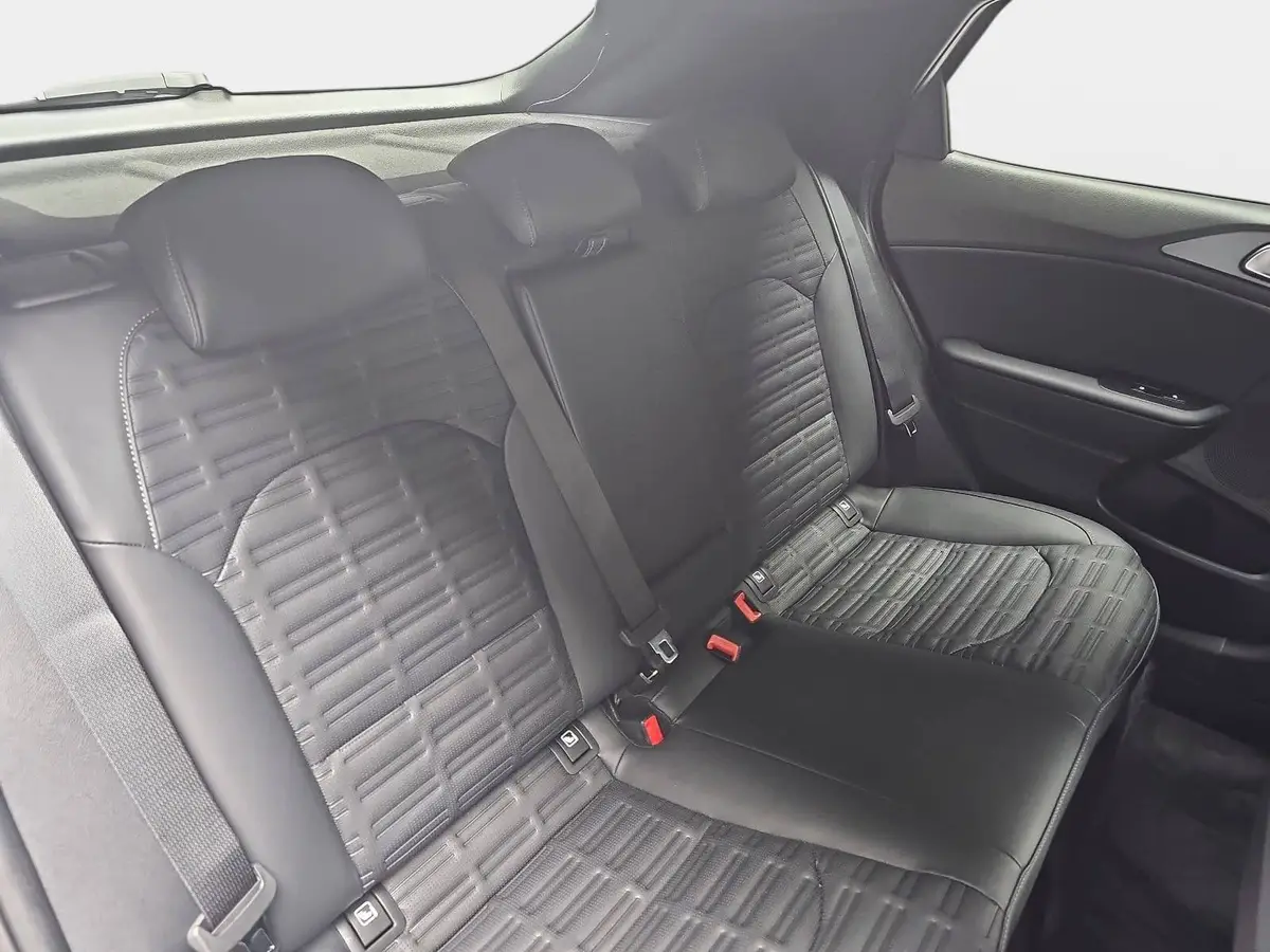 KIA XCEED 1.6 T-GDI 150 DCT SPIRIT MJ27 SOUND SITZ ADVANCED