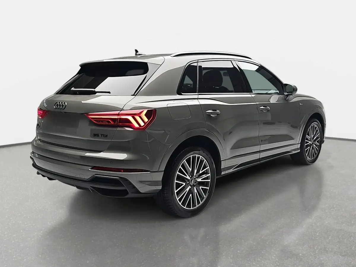 AUDI Q3 35 TDI S-TRONIC S LINE NAVI LED PANO ACC BLACK+ KA