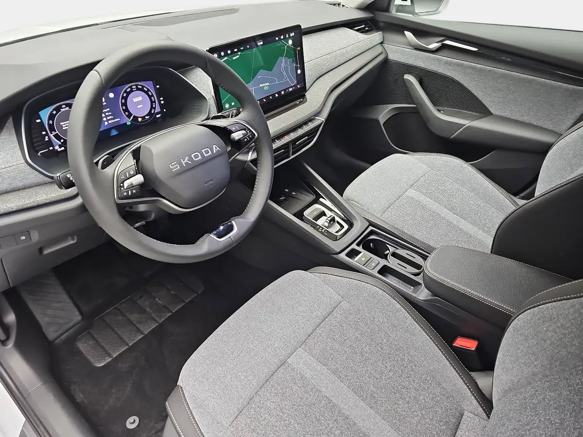 SKODA OCTAVIA COMBI 1.5 TSI ETEC DSG SELECTION NAVI LED ACC WINTER KA