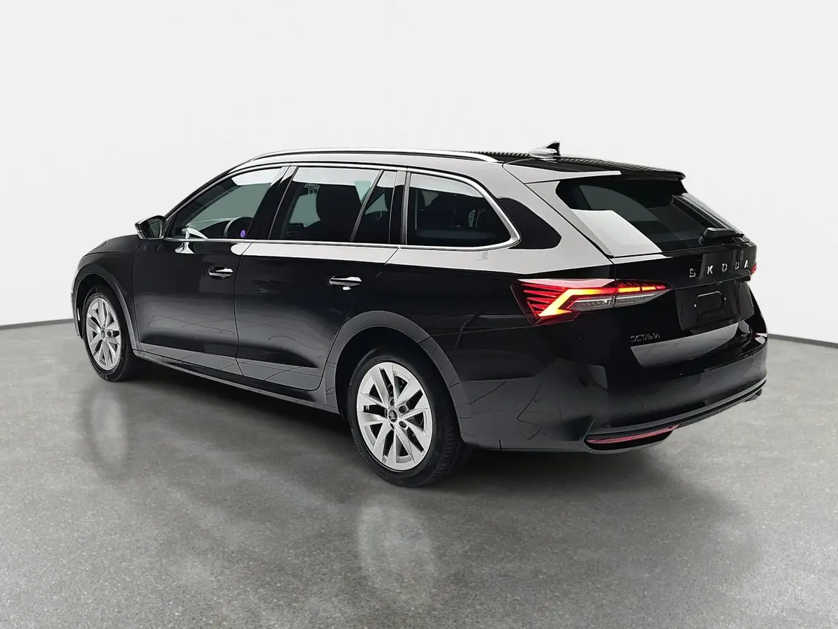 SKODA OCTAVIA COMBI 1.5 TSI ETEC DSG SELECTION NAVI LED ACC WINTER KA