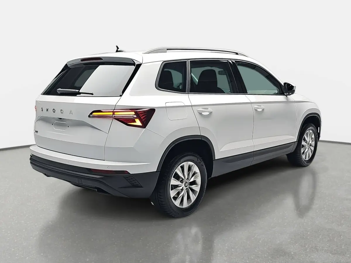 SKODA KAROQ 1.5 TSI DSG 130 JAHRE LED AHK LM