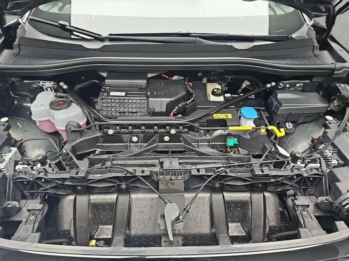 AUDI Q4 45 E-TRON S-LINE NAVI MATRIX KAMERA