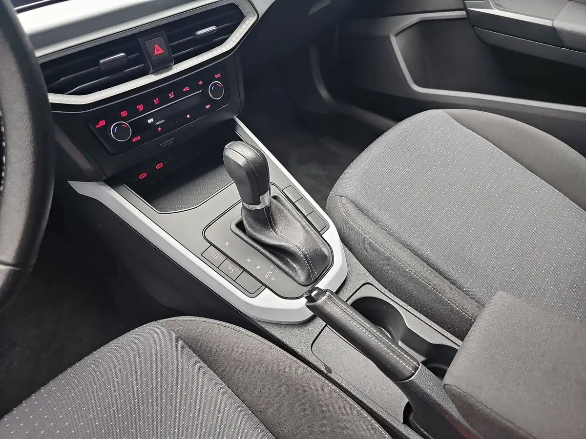 SEAT ARONA 1.0 TSI DSG STYLE NAVI LED PDC LM